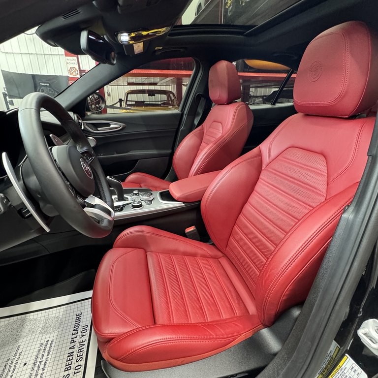 2024 Alfa Romeo Giulia Image 5