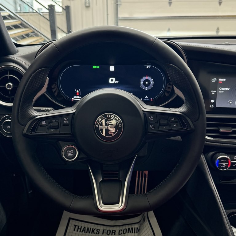 2024 Alfa Romeo Giulia Image 9