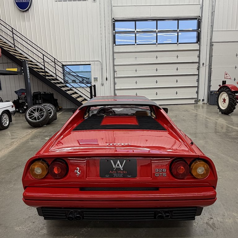 1987 Ferrari 328 Image 4