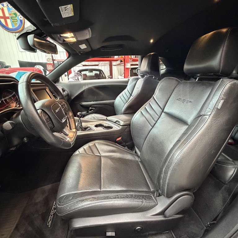 2016 Dodge Challenger Image 5