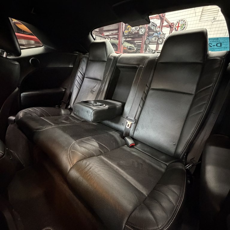 2016 Dodge Challenger Image 7