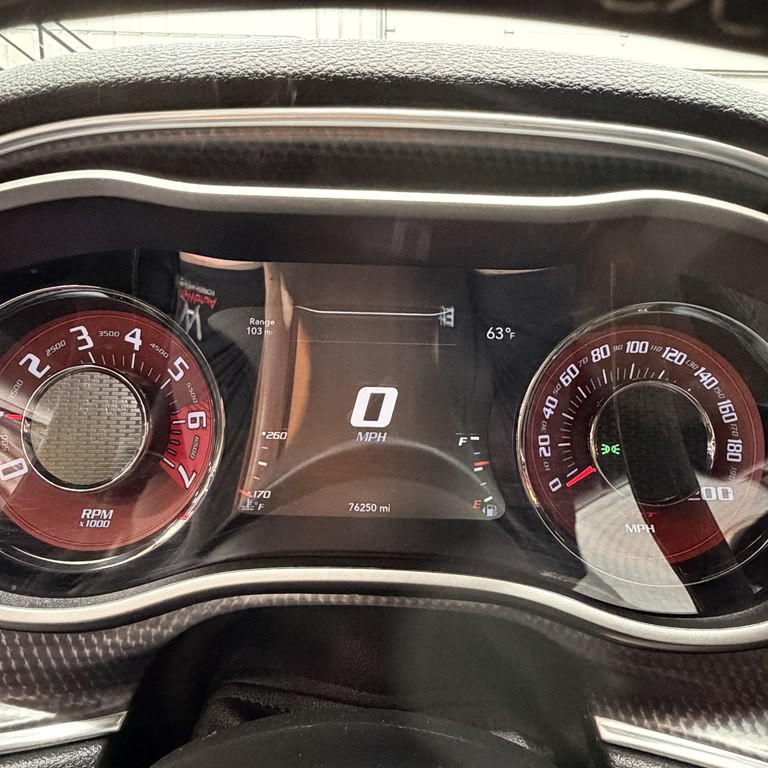 2016 Dodge Challenger Image 8