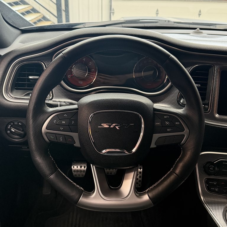 2016 Dodge Challenger Image 9