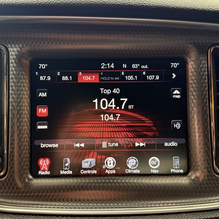 2016 Dodge Challenger Image 11