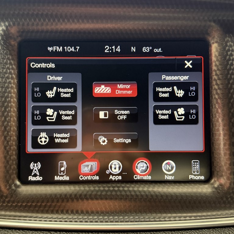 2016 Dodge Challenger Image 14