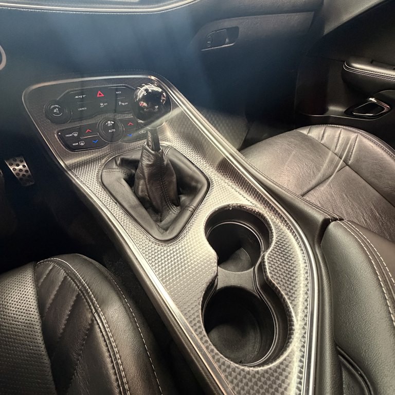 2016 Dodge Challenger Image 18