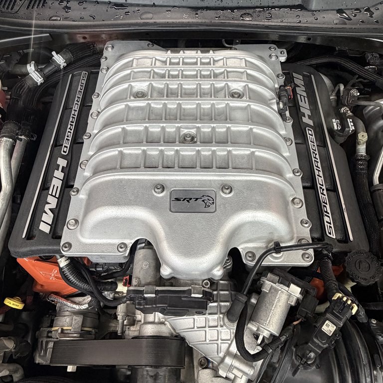 2016 Dodge Challenger Image 25