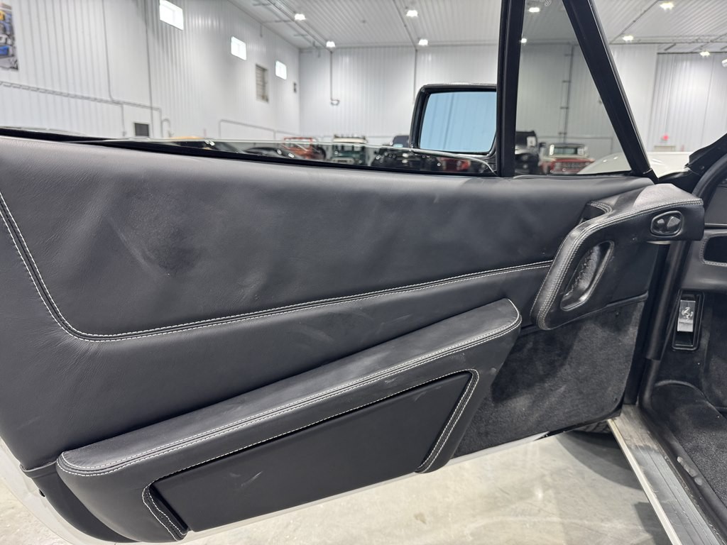 1986 Ferrari 328 Image 12