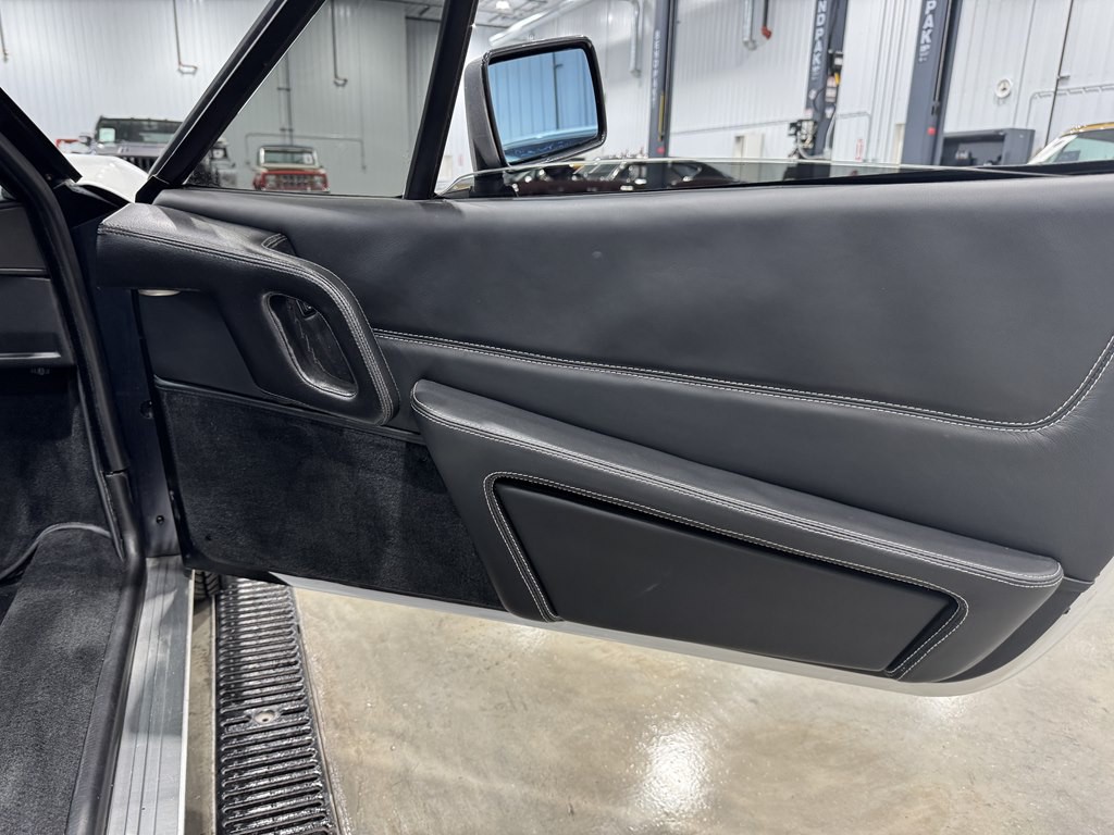 1986 Ferrari 328 Image 13