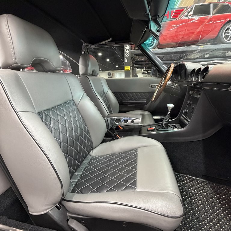 1976 Mercedes-Benz 420-Class Image 6