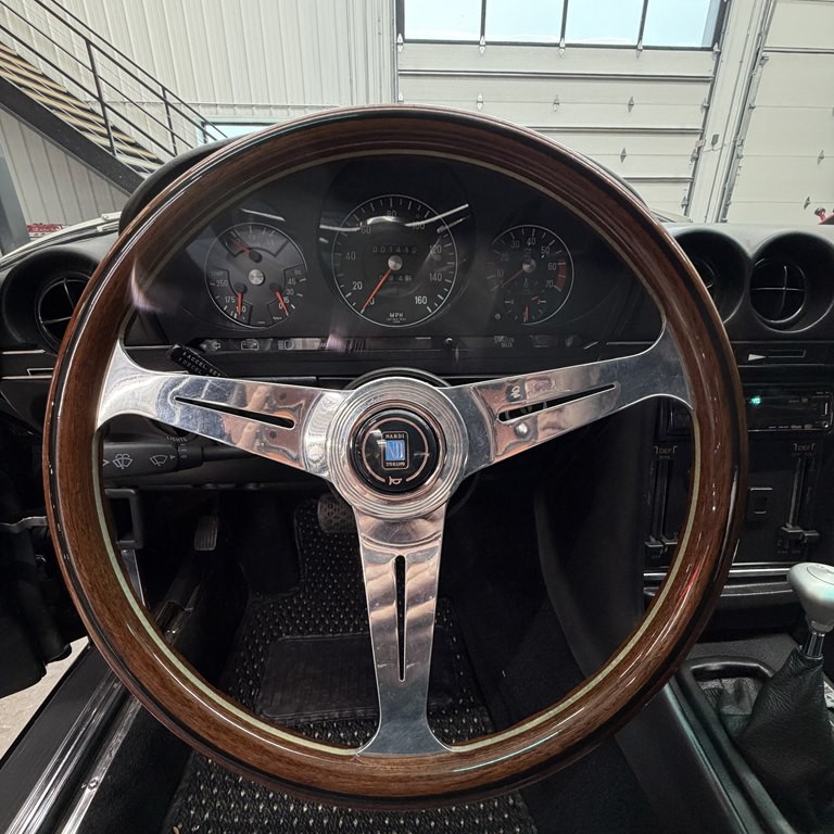 1976 Mercedes-Benz 420-Class Image 9