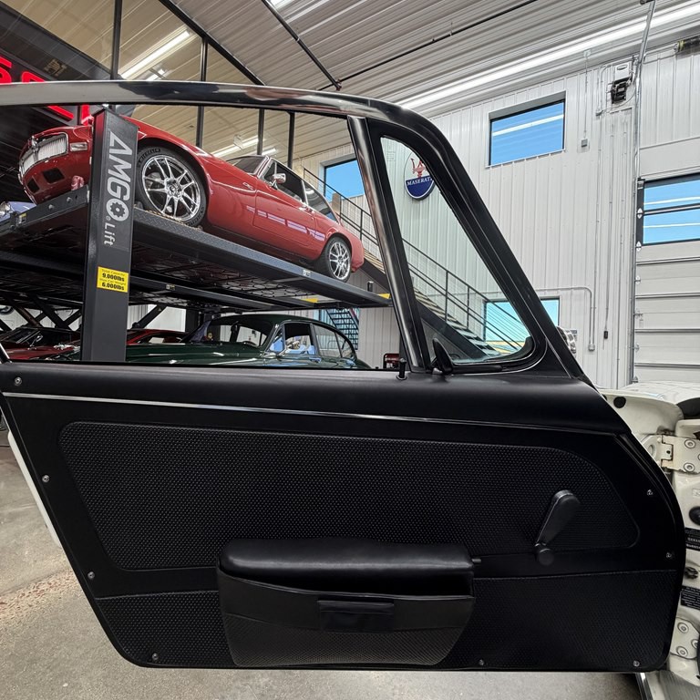 1968 Porsche 911 Image 14