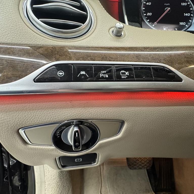 2015 Mercedes-Benz S-Class Image 14