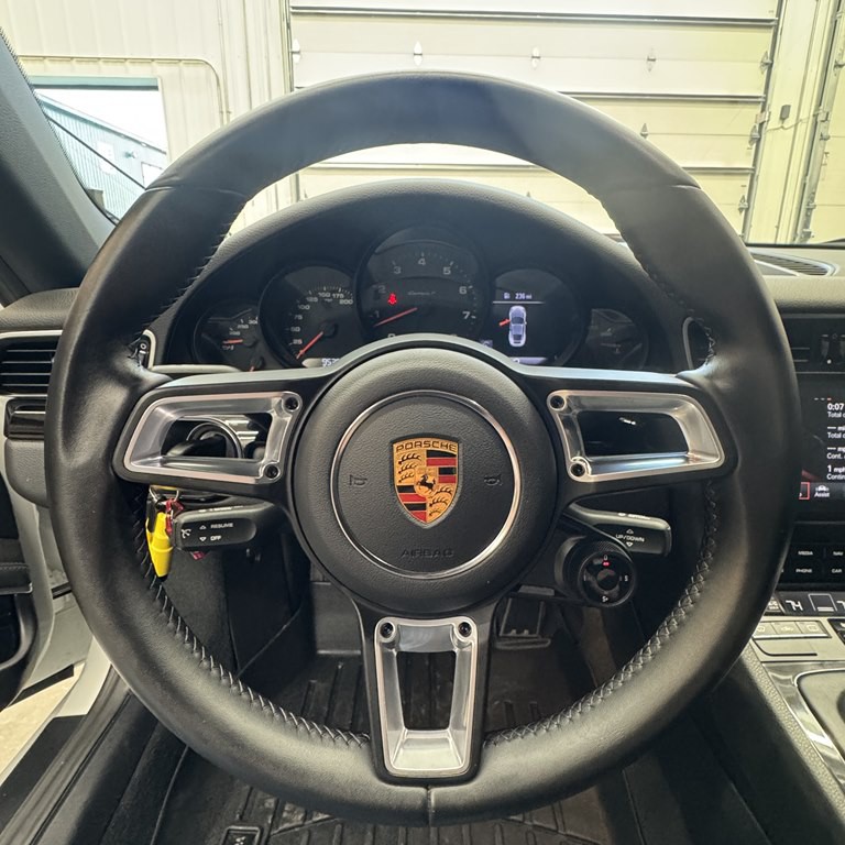 2019 Porsche 911 Image 9