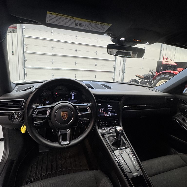 2019 Porsche 911 Image 10