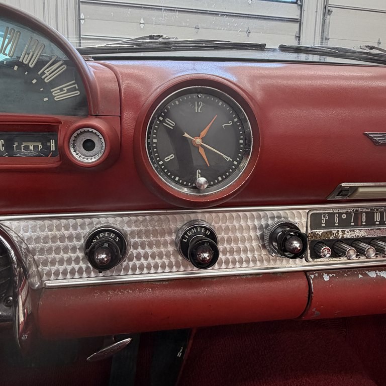 1955 Ford Thunderbird Image 11