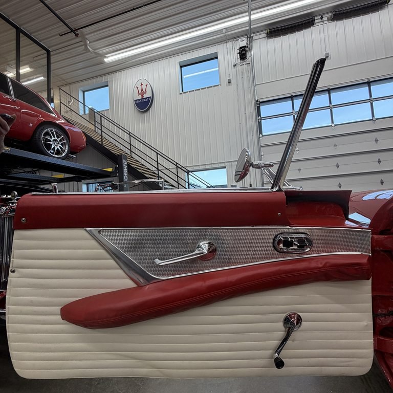 1955 Ford Thunderbird Image 15