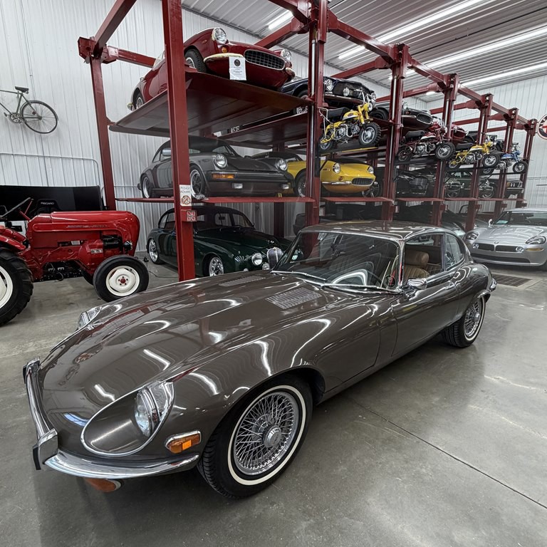 1971 Jaguar E-TYPE Image 2