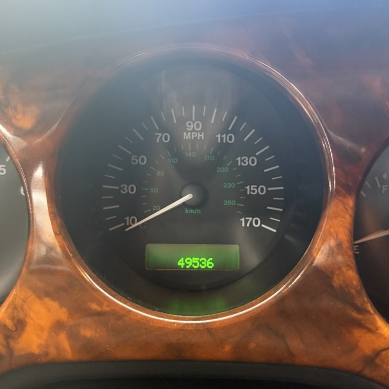 1999 Jaguar XK-Series Image 8