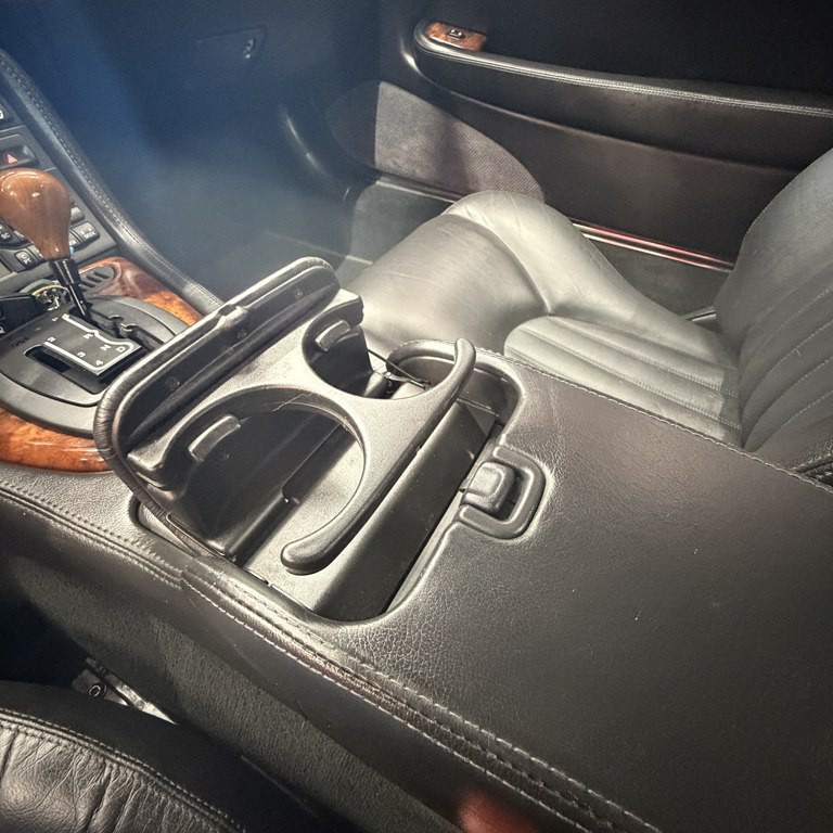 1999 Jaguar XK-Series Image 15