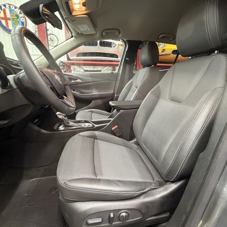 2023 Buick Enclave Image 5