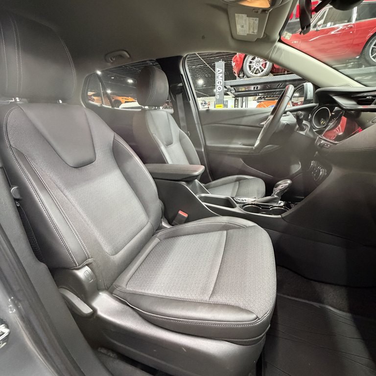 2023 Buick Enclave Image 6