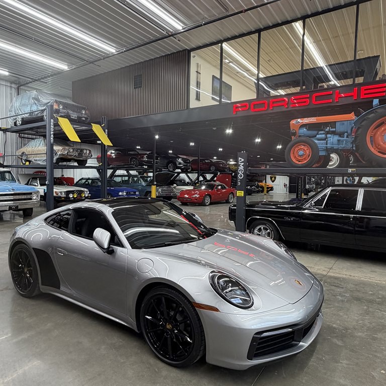 2021 Porsche 911 Image 1