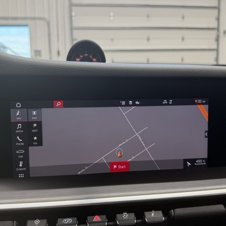 2021 Porsche 911 Image 13