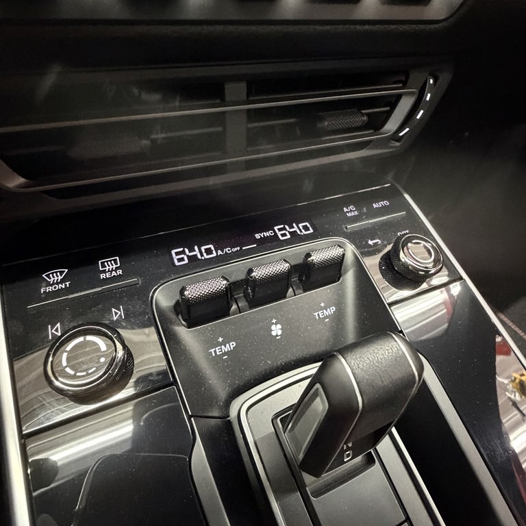 2021 Porsche 911 Image 16