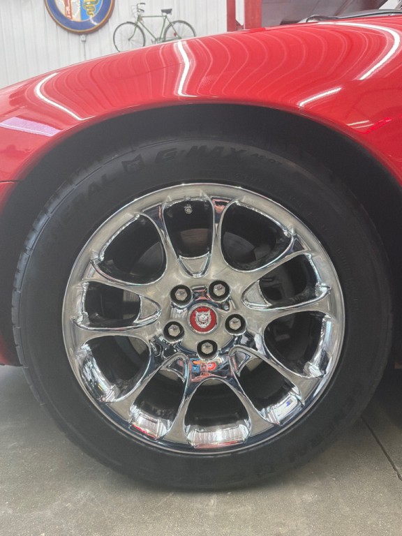 2000 Jaguar XK-Series Image 16