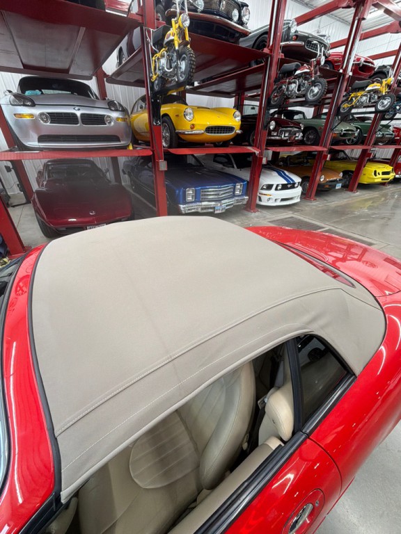 2000 Jaguar XK-Series Image 21