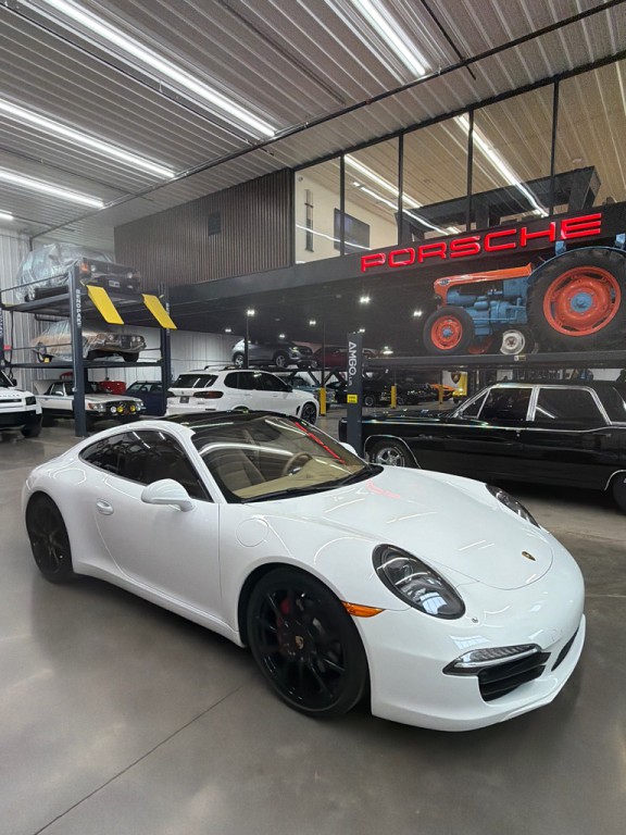 2013 Porsche 911 Image 1