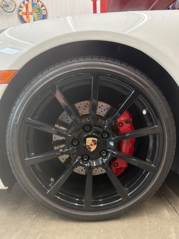 2013 Porsche 911 Image 17