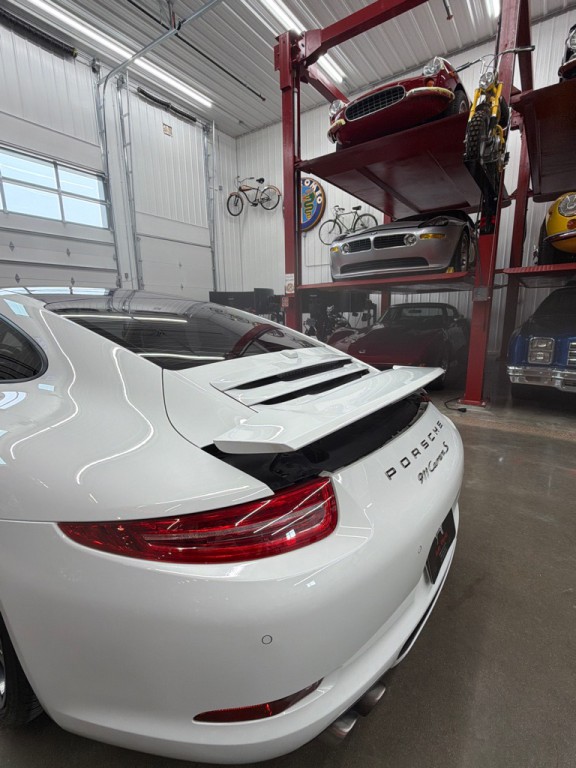 2013 Porsche 911 Image 24