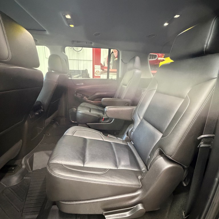 2018 Chevrolet Suburban Image 7