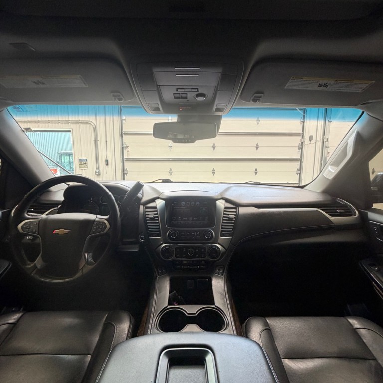 2018 Chevrolet Suburban Image 11
