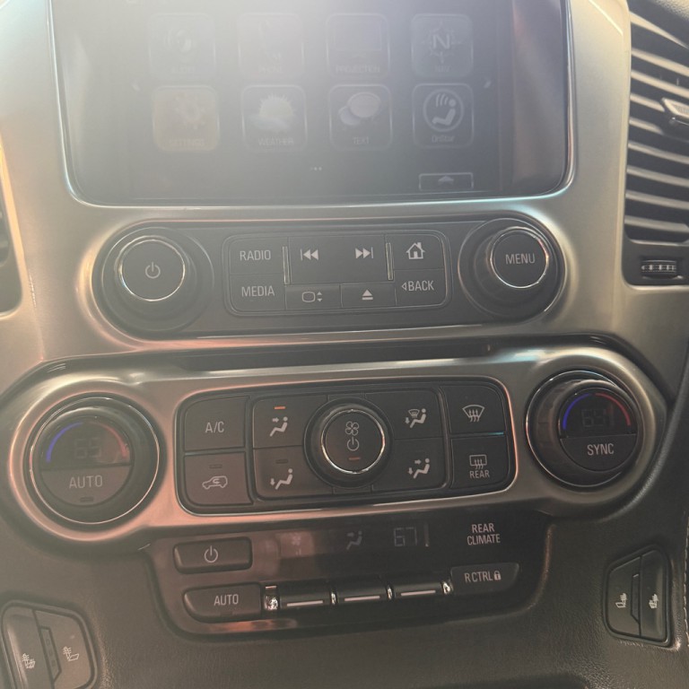 2018 Chevrolet Suburban Image 15