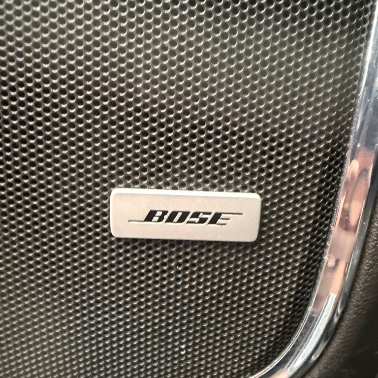 2018 Chevrolet Suburban Image 18