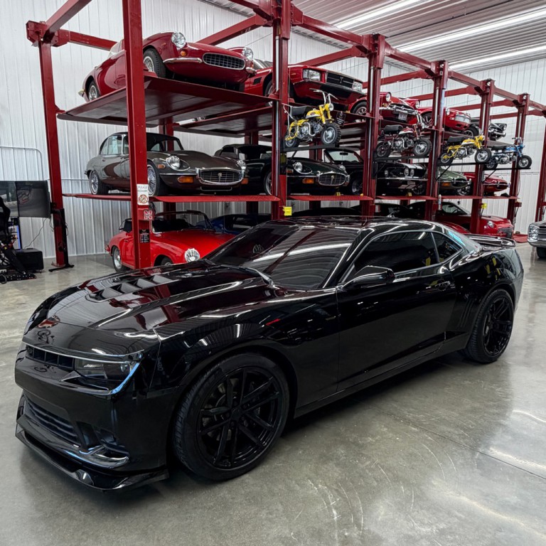2015 Chevrolet Camaro Image 2