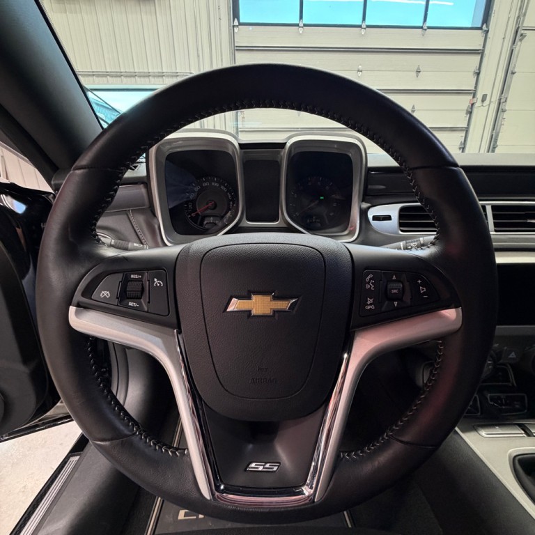 2015 Chevrolet Camaro Image 9