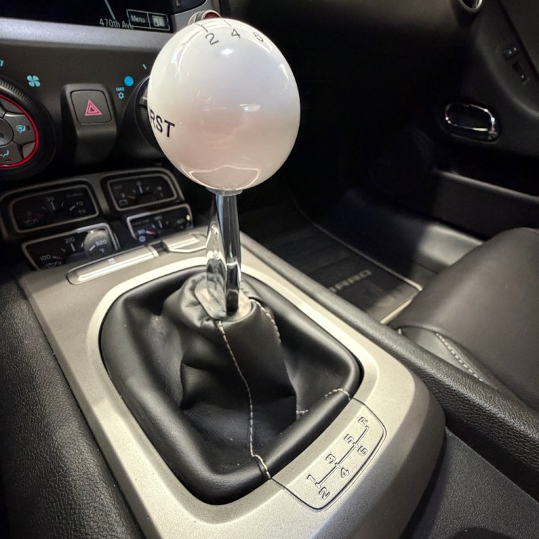 2015 Chevrolet Camaro Image 17