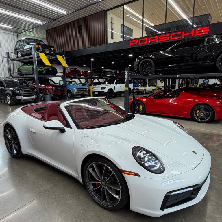 2022 Porsche 911 Image 2