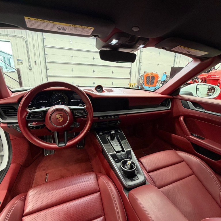 2022 Porsche 911 Image 11