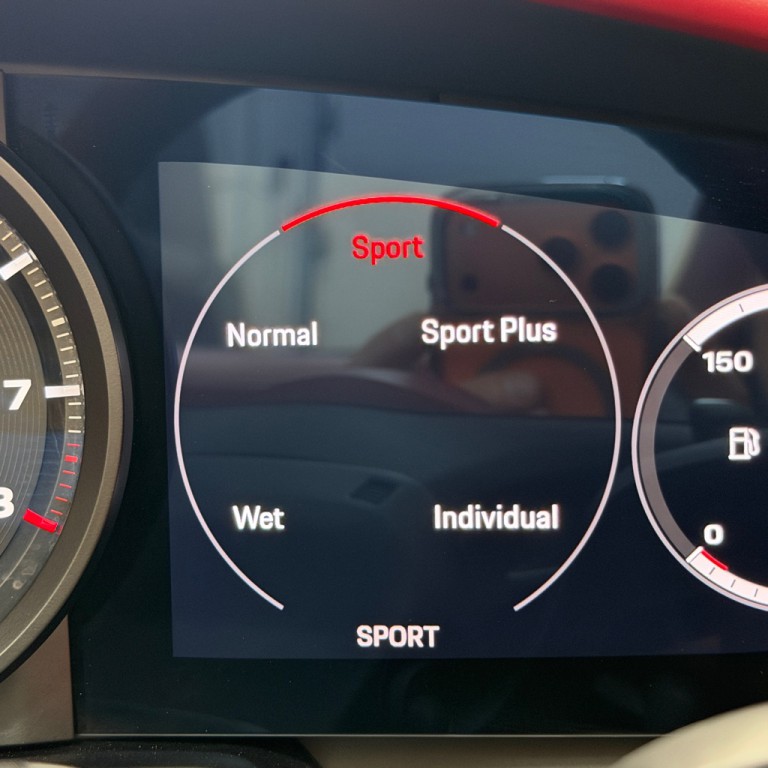2022 Porsche 911 Image 30