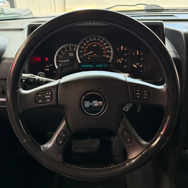 2006 HUMMER H2 Image 10