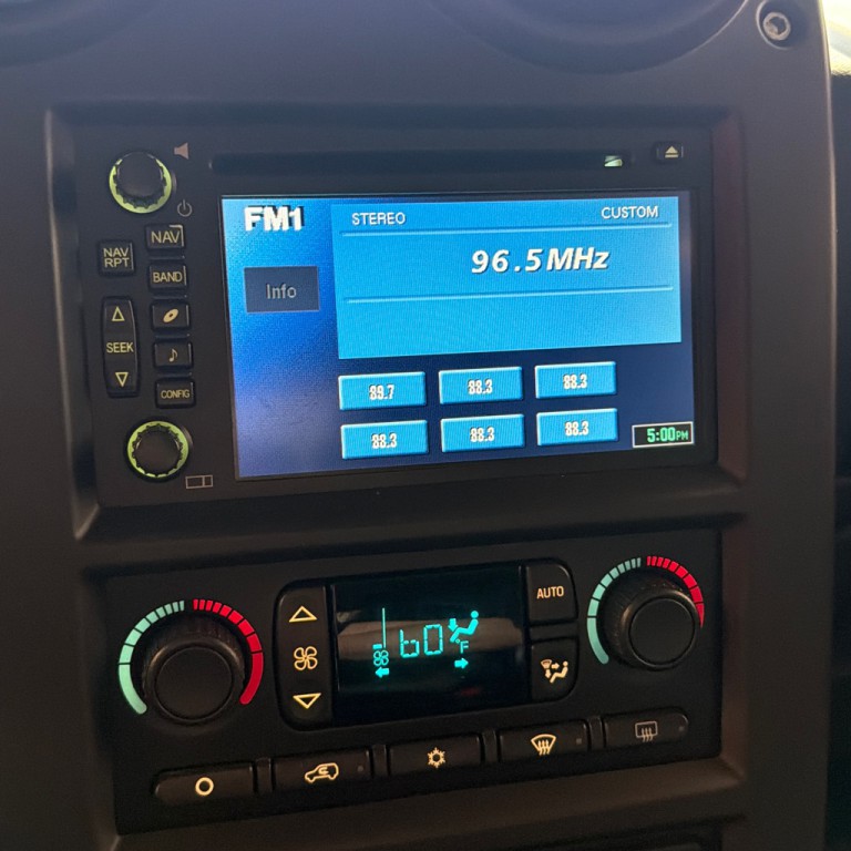 2006 HUMMER H2 Image 13