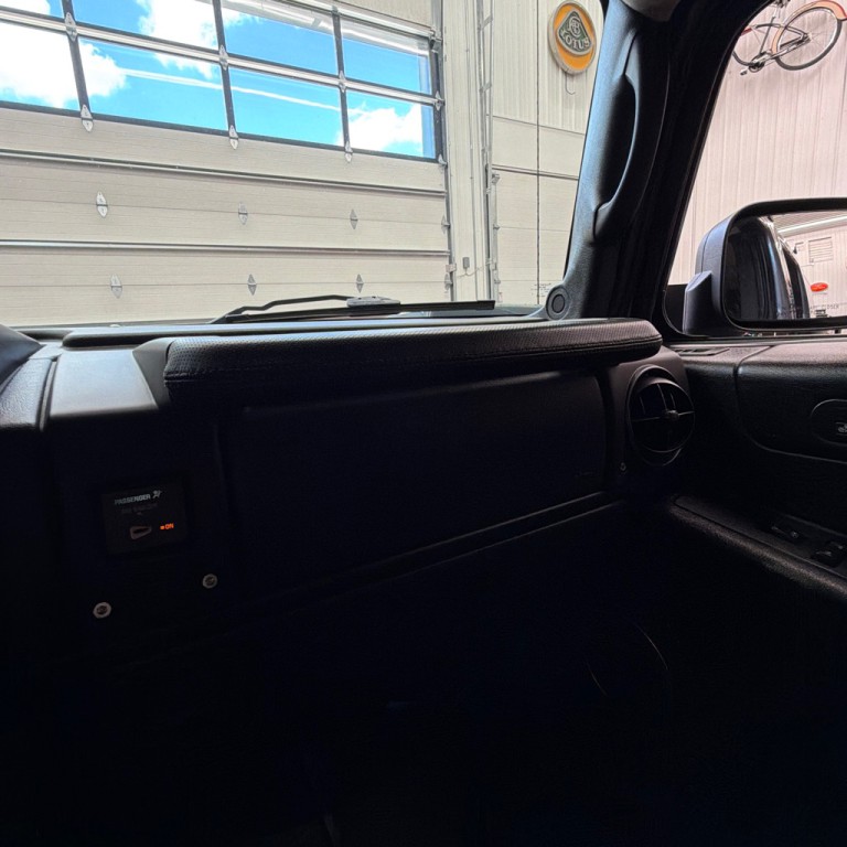 2006 HUMMER H2 Image 16
