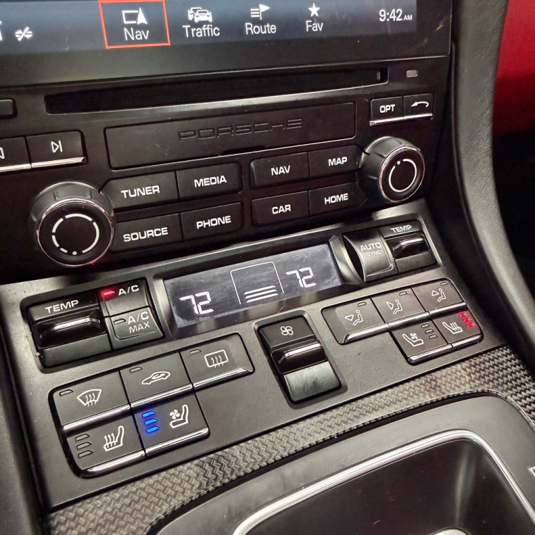 2018 Porsche 911 Image 14