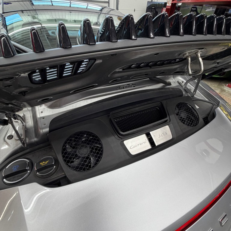 2018 Porsche 911 Image 22