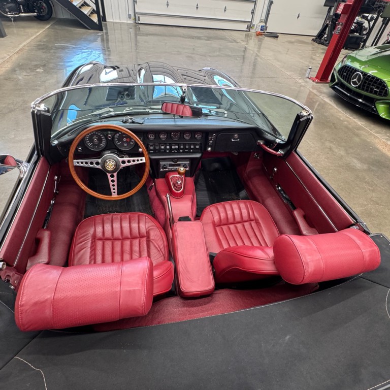 1970 Jaguar E-TYPE Image 9